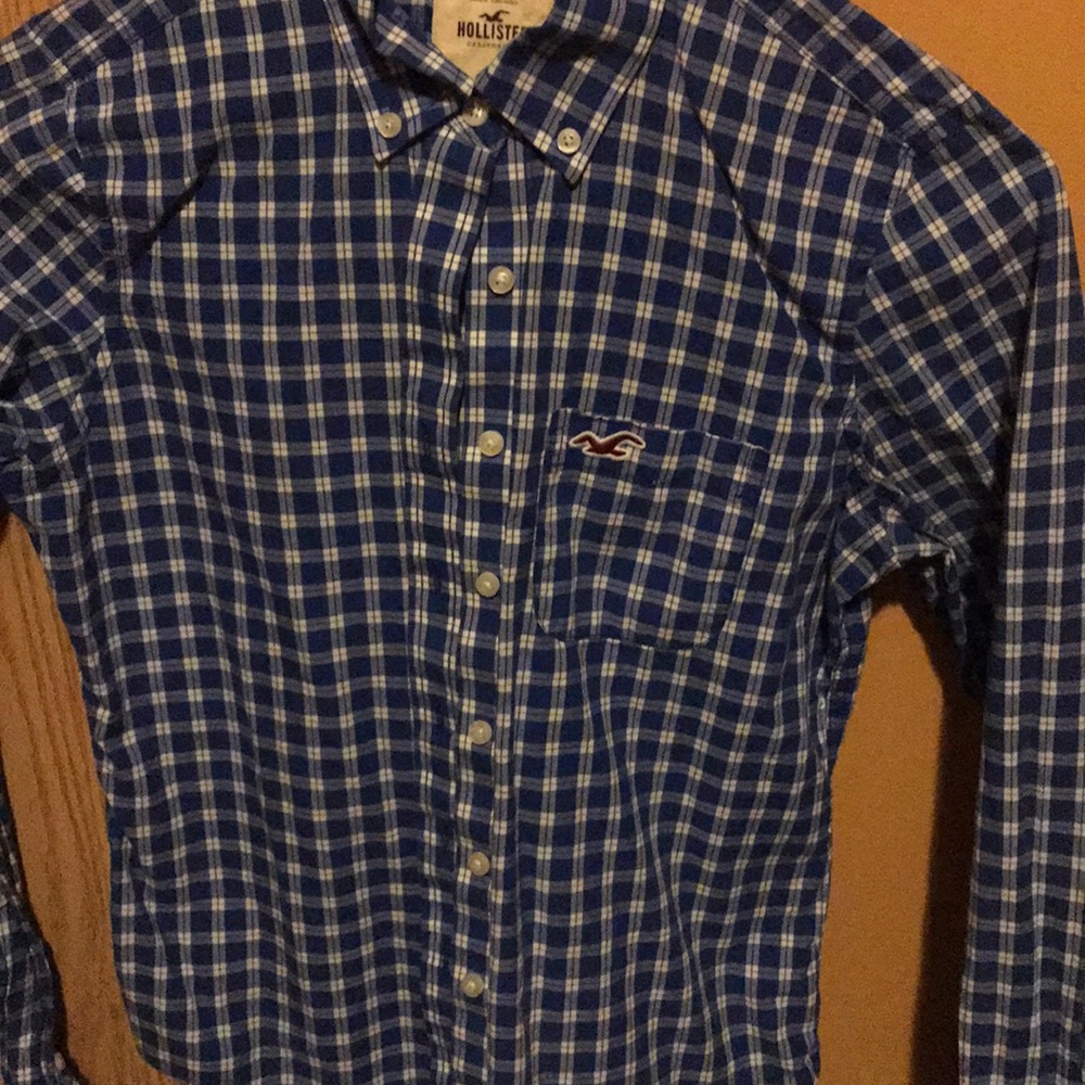 Blue plaid Hollister shirt